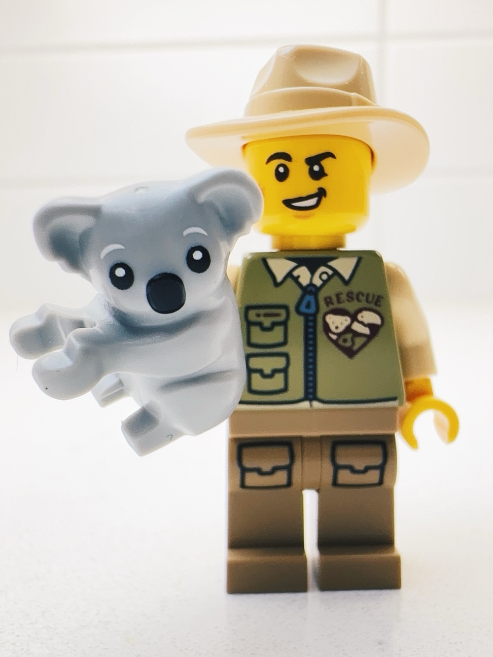 LEGO Minifig - Animal Rescue with Koala - BAM - City